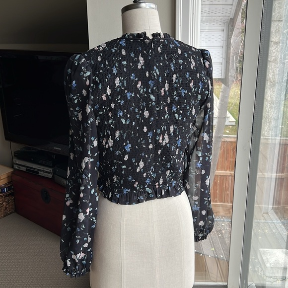 Floral Smocked Tempest Blouse - Aritzia Wilfred - Picture 2 of 7